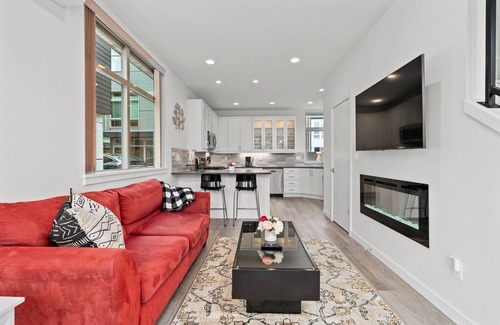 Ballard House | Bright New Home in trendy Ballard