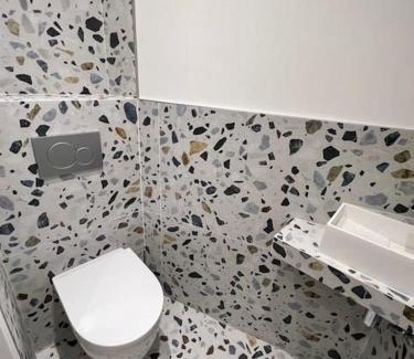 Quartier du Mail Apartment | Bright newly renovated apt with AC