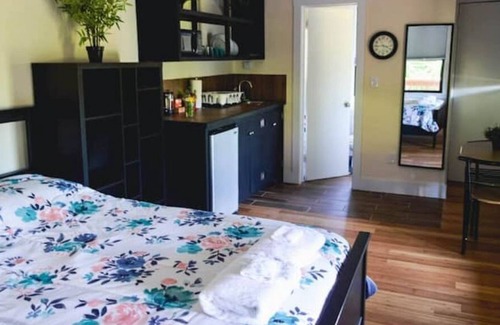 Catskill Apartment | Bright, Nice Catskill Motel Room (#1)