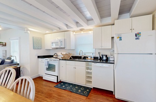 Oak Bluffs House | Bright old-world cottage with two porches & large yard - walk to town & beaches