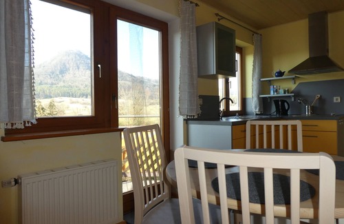 Engen Apartment | Bright one-room apartment in the beautiful Hegau region, ideal starting point for hikers