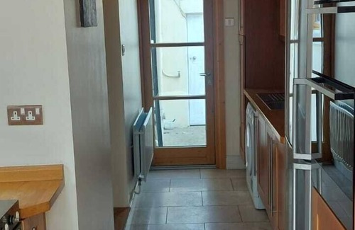 Dundrum House | Bright, Open, Airy Living in Dublin 14