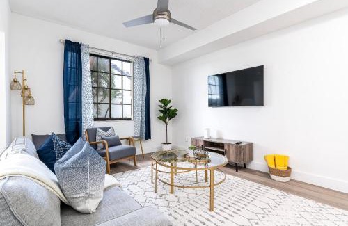 Delray Beach Apartment | Bright open Townhome Delray Beach