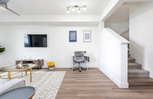 Delray Beach Apartment | Bright open Townhome Delray Beach