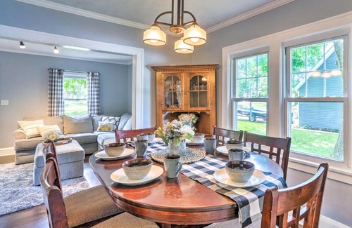Parma House | Bright Parma Home with Outdoor Space Less Than 10 Mi to Dtwn