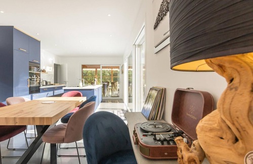Sotteville Cottage | Bright passive house with garden, terrace & BBQ