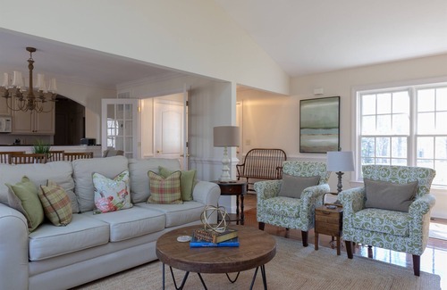 Rio Apartment | Bright & Peaceful Family Retreat in Charlottesville
