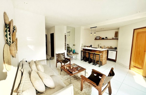 Ipanema Apartment | Bright Penthouse 30 seconds away from posto 9