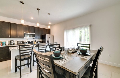 Ocala House | Bright, Pet-Friendly Home: 16 Mi to Downtown Ocala