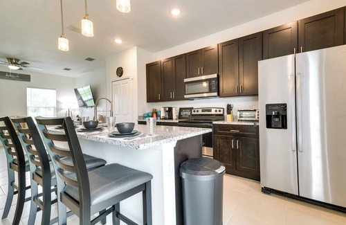 Ocala House | Bright, Pet-Friendly Home: 16 Mi to Downtown Ocala