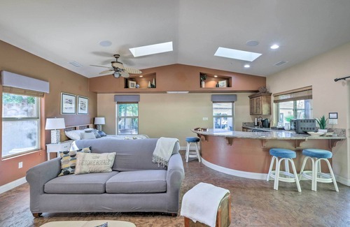 Poway Apartment | Bright Poway Studio w/Shared Outdoor Pool!
