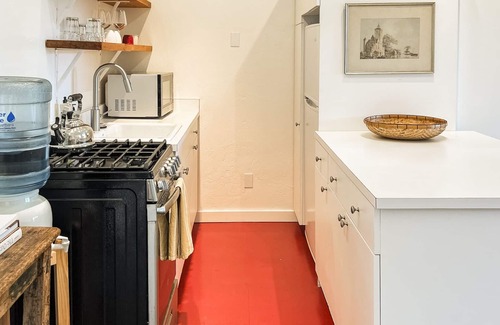 Laguna Apartment | Bright, Private Studio in Downtown Santa Barbara
