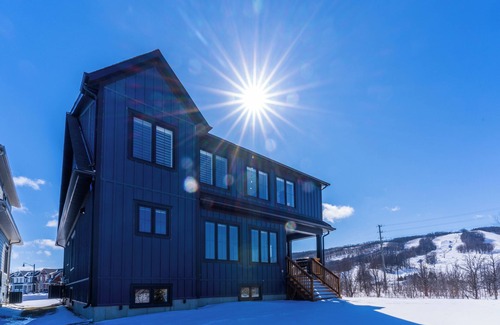 The Blue Mountains House | Bright, spacious, amazing view at a prime location