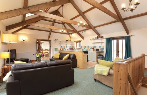 Saint Gennys House | Bright spacious,converted barn near beach at Crackington Haven, nr. Bude.