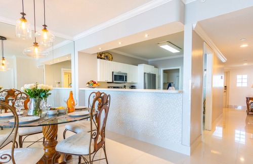 Sunny Isles Beach Condo | Bright & Spacious Condo with Breathtaking Bay Views + WiFi