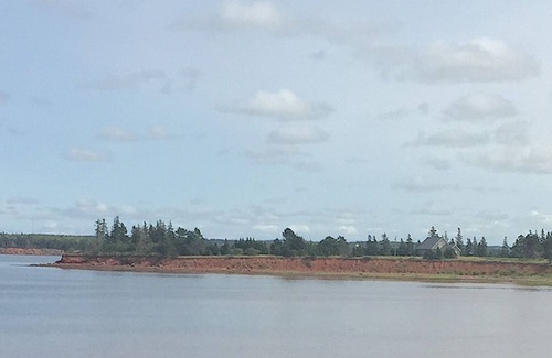 New London Cottage | Bright & Spacious 4 +1 Bedroom Beach House - Minutes away from PEI National Park