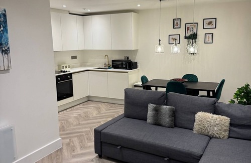 St Albans Apartment | Bright & Spacious Apartment in St Albans