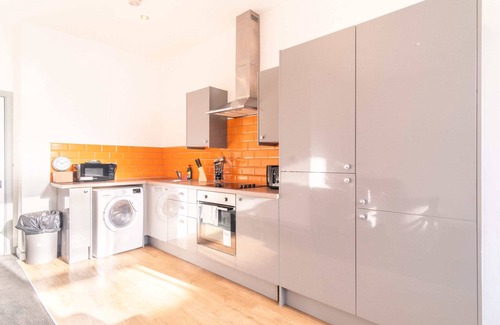 Blackburn Apartment | Bright & Spacious Central Blackburn 2 Bed Flat