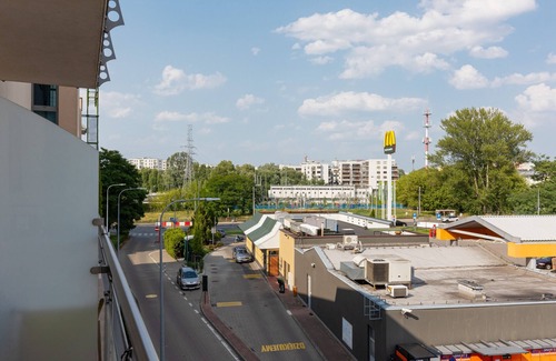 Bielany Apartment | Bright & Spacious Family Apartment Bielany with Parking Garage in Warsaw