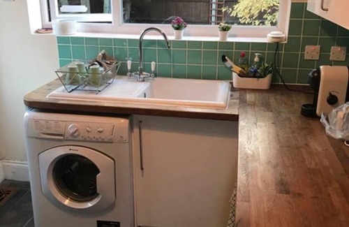 Bowes Apartment | Bright spacious garden flat in period property in Bowes Park