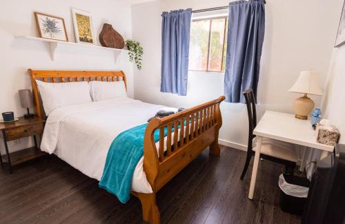 Dunbar House | Bright & Spacious House Near UBC