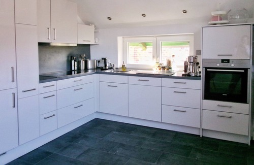 Haseldorf Apartment | Bright, spacious with a dream sunset near the Elbe