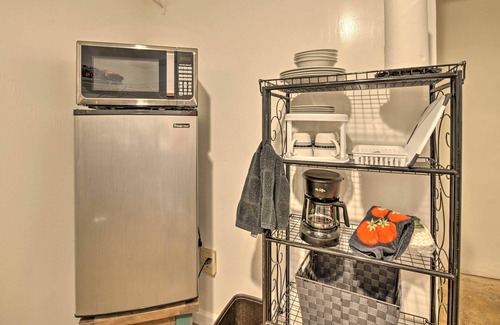 Turners House | Bright Springfield Home: Walk to Nature Center!