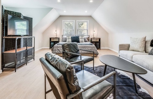 Port Wentworth Apartment | Bright, stylish 2nd fl Studio