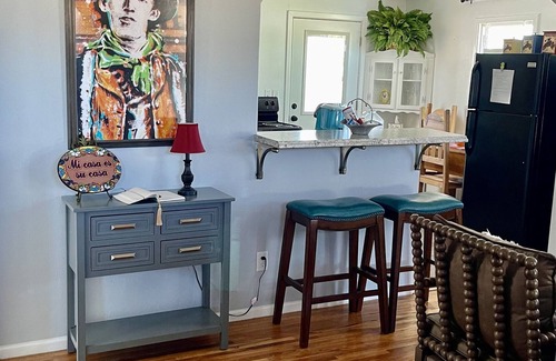 Fort Sumner House | Bright, stylish and centrally located casita.