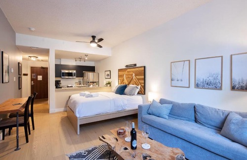Blackcomb Hotel | Bright Suite at Ski In/Out Glacier Lodge!