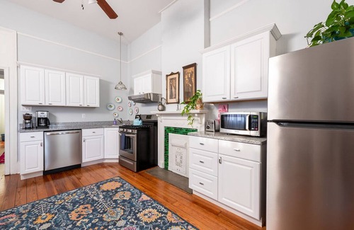 Bayou St. John House | Bright & Sunny: Bayou St John Victorian Eastlake Shotgun