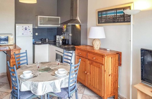 Charente-Maritime Apartment | Bright T2 with sea view and 30m from Les Minimes beach in La Rochelle
