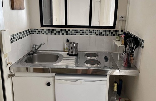 Bonnieux House | Bright town house