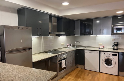 El Guinardo Apartment | Bright Two-Bedroom Apartment in Maragall