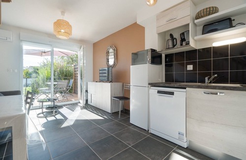 Serignan Villa | Bright Villa Stay in Sérignan