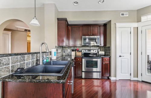 West Linn House | Bright West Linn 2BR w/Free Parking & In-Unit W/D, by Blueground