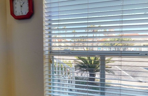 Corpus Christi Condo | "Brighton" fun-in-the-sun 2-bdrm 1st floor Beach Club condo!