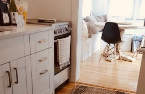 Charlottetown House | Brighton House PEI Sunlit Upper Suite With Deck