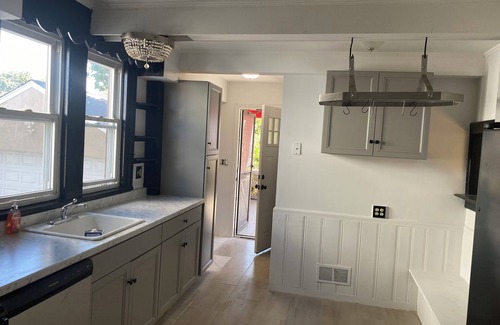 South Side Apartment | Brilliant 3-bedroom apartment in Mount Vernon with WiFi