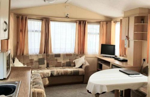 Scratby Other | Brilliant 6 Berth Caravan Nearby Scratby Beach, Norfolk Ref 43081B