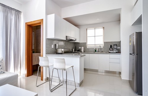La Julia Apartment | Brilliant Harmony Apt Balcony*Pool*Gym in La Julia