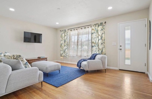 Imperial Beach House | Brilliant, tranquil 3 bed in Imperial Beach!