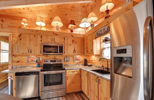 Frenchburg Cottage | Bring a Pet: Peaceful Frenchburg Cabin on 1 Acre