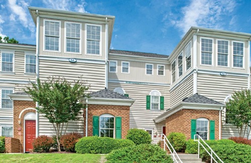 Berkeley Condo | Bring the Family! This 4 BDR/4BA has lots of space/near all the excitement!