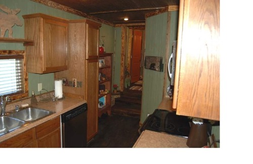 Cassville House | Bring your family and enjoy the comforts of the Ozarks at Bear Crossing Cabin