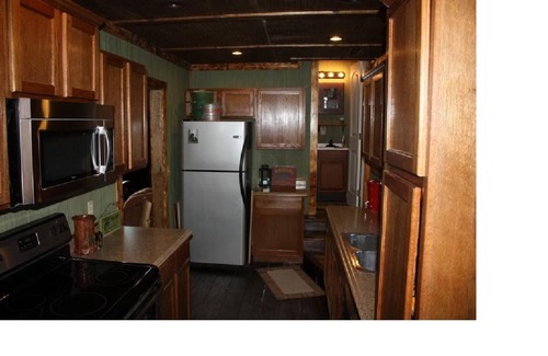 Cassville House | Bring your family and enjoy the comforts of the Ozarks at Bear Crossing Cabin