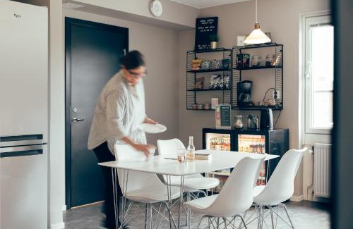 Hova Hotel | BriQ Hotell