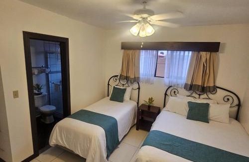 Ciudad Cariari Bed & Breakfast | Brisas del Aeropuerto Airport Breezes inn