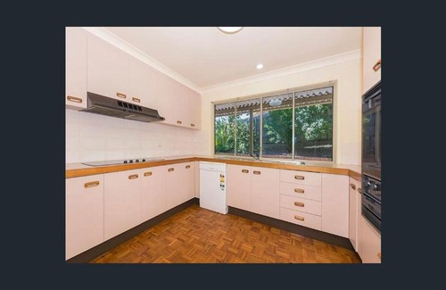 Bellbowrie House | Brisbane Traveler's nature home