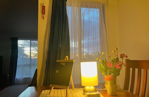 Bellbowrie House | Brisbane Traveler's nature home
